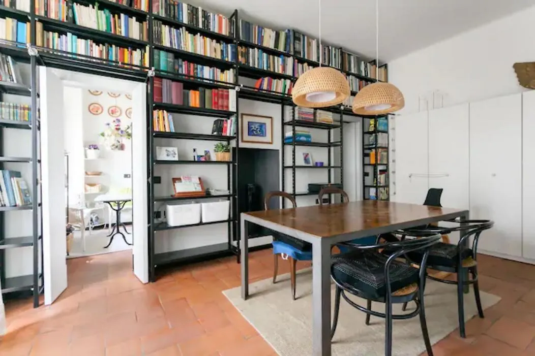 Guesthost - Porta Ticinese Balcony Apartment联系方式