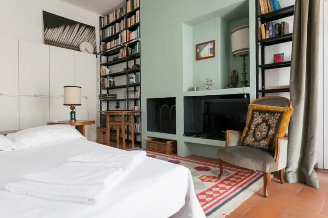 Guesthost - Porta Ticinese Balcony Apartment 米兰
